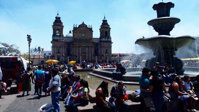 Guatemala City vor der Kathedrale