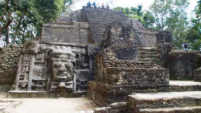 Lamanai die Maya Stadt
