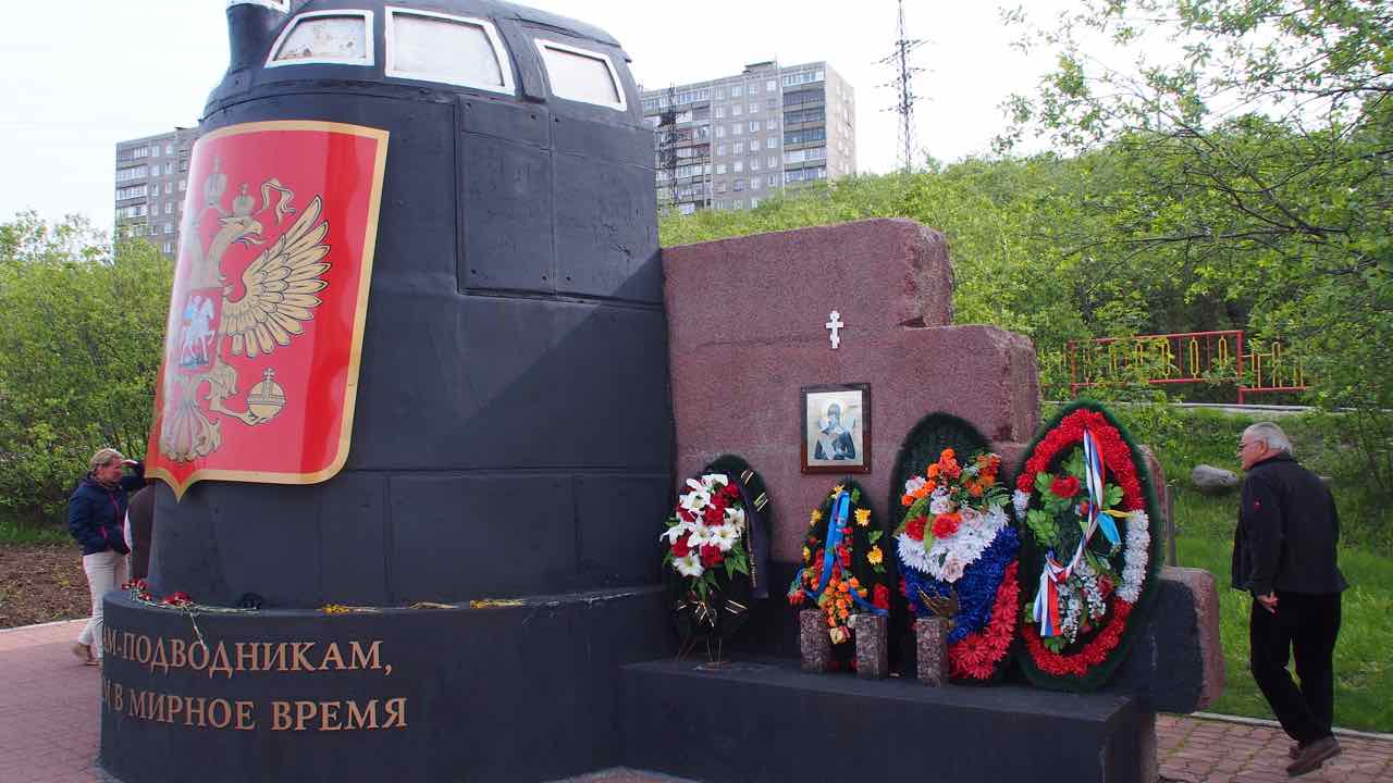Denkmal für das gesunkene Atom U-Boot