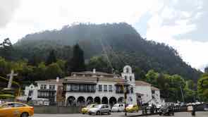 die Talstation der Seilbahn zum Montserrat
