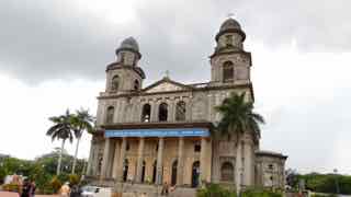 in Managua die alte Kathedrale 
